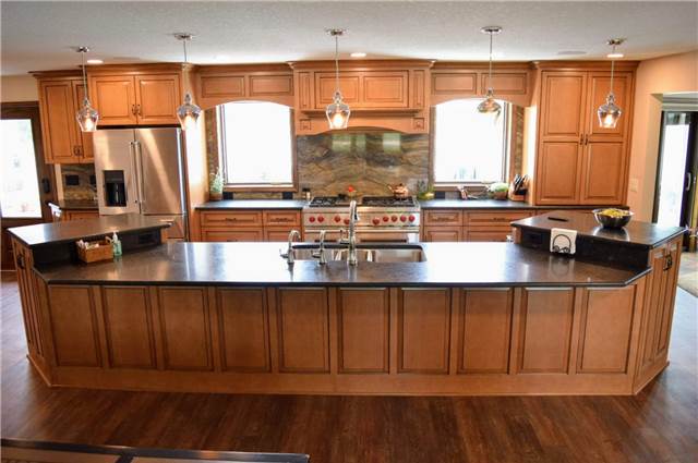 Stained & Glazed maple cabinets - Granite countertops